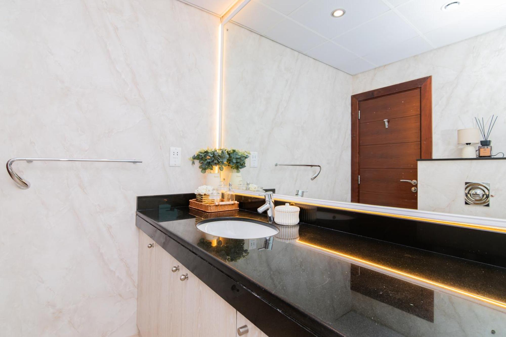 Dubai Marina,Jbr -Luxurious 2 Bedroom King Suite Zewnętrze zdjęcie
